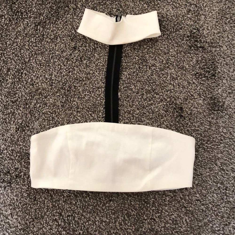 FASHION NOVA WHITE BANDEAU W/ CHOKER ATTACHED